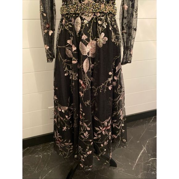 Mac Duggal 20476 Floral Embroidered Long Sleeve Dress Size 4 - Picture 6 of 16